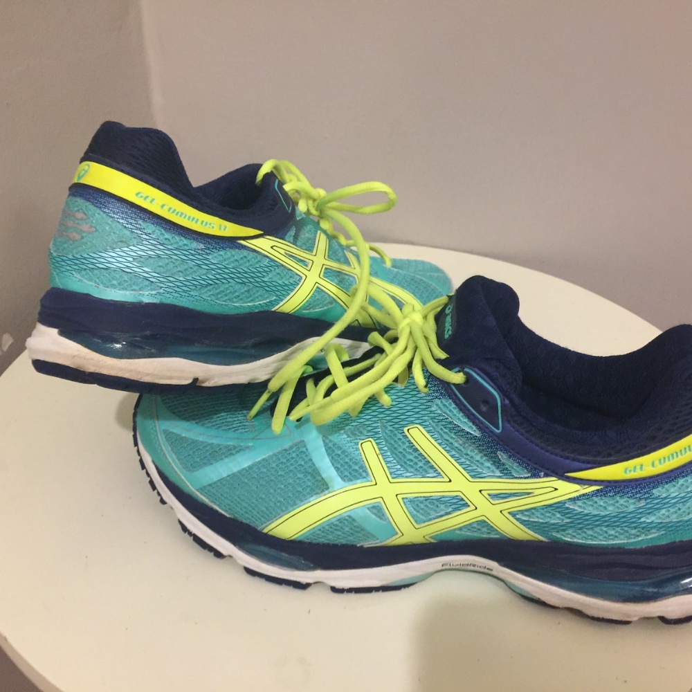 Asics Gel Cumulus 17 Women's Running Shoes Sz 10.5